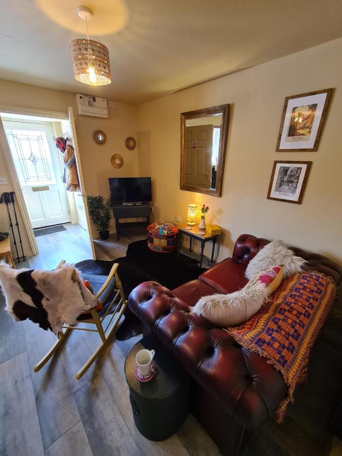 The Shambles By Spires Accommodation A Boho Styled Place To Stay Just 3 Miles From Birches Valley Visitors Centre Cannock Chase Rugeley Kültér fotó